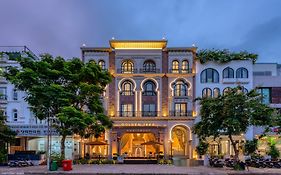 Khách sạn&Căn hộ Golden Tree